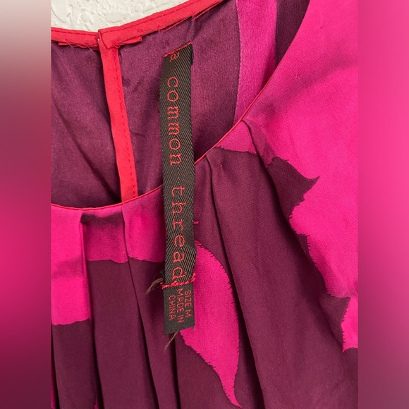 Common Thread Floral Silk Sleeveless Long Blouse Top Fuschia & Burgundy Size M - Picture 4 of 9